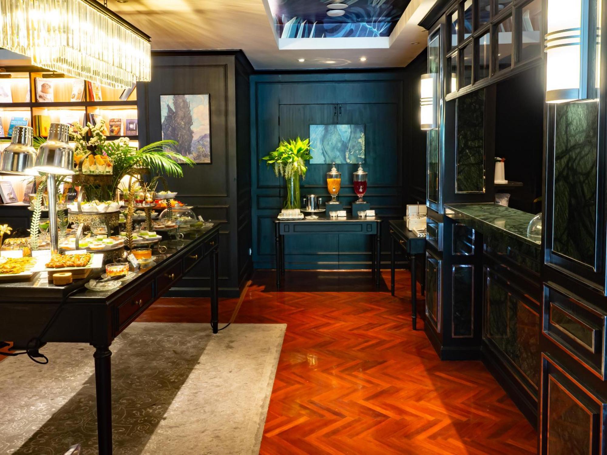 阿卡拉酒店 曼谷 外观 照片 The interior of the lounge