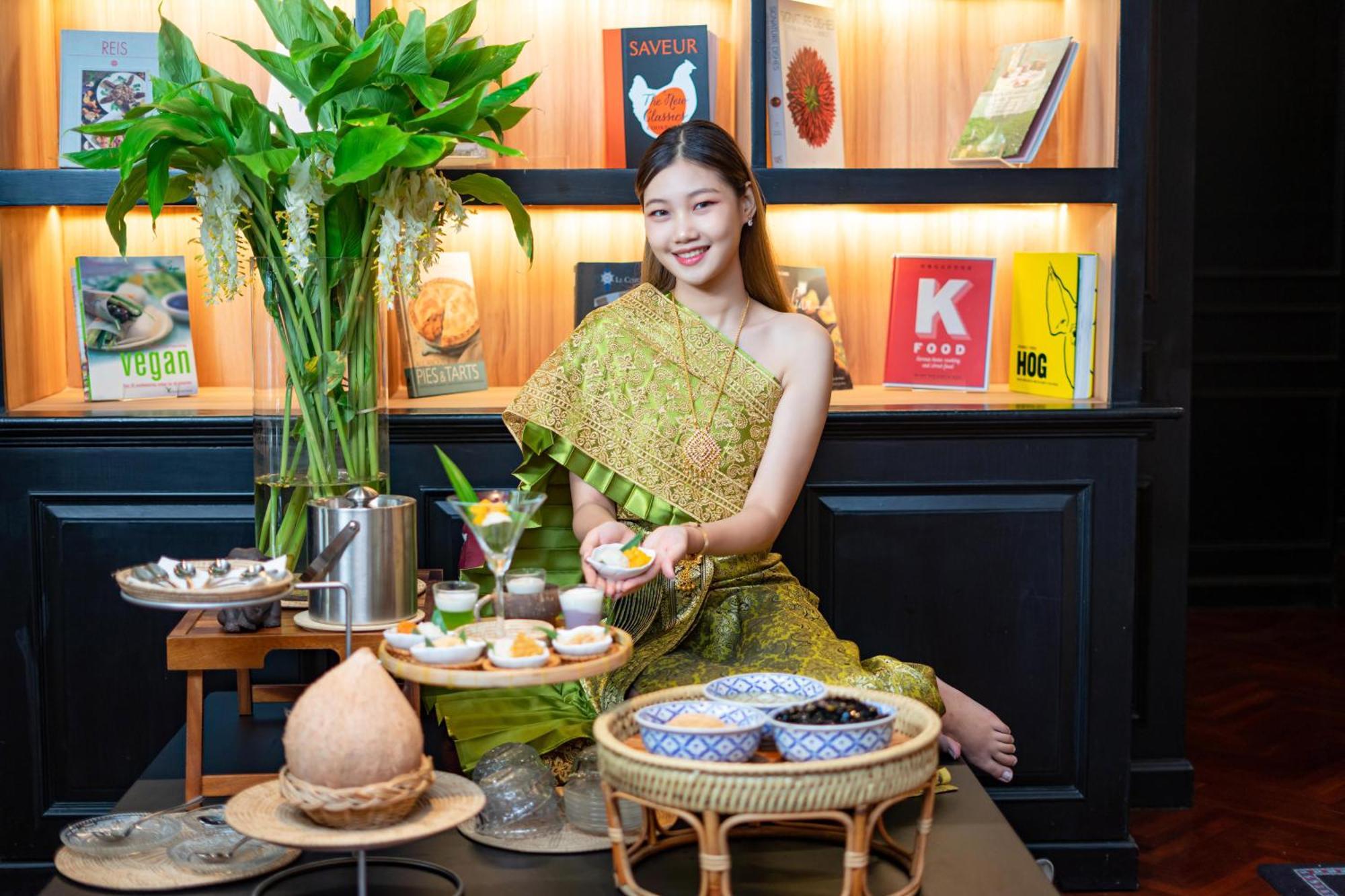 阿卡拉酒店 曼谷 外观 照片 Thai cuisine