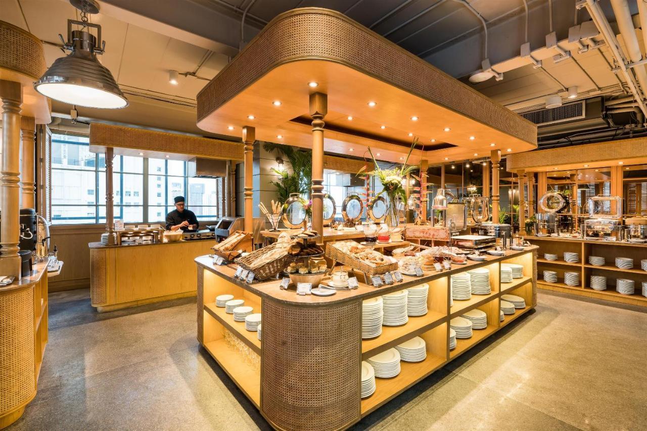 阿卡拉酒店 曼谷 外观 照片 A buffet in Hong Kong